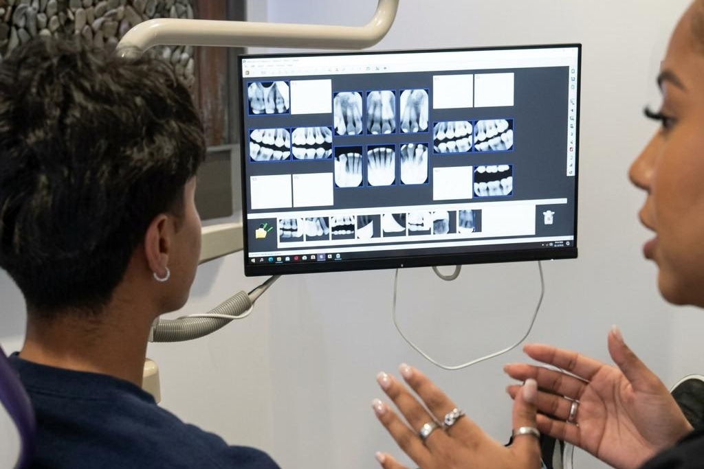 Dental Implants procedure and consultation